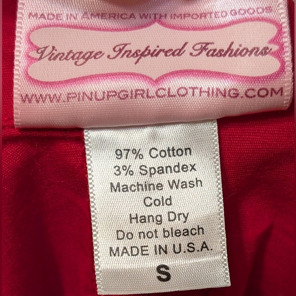 Pinup Couture Doris Top in Red - Picture 5 of 5